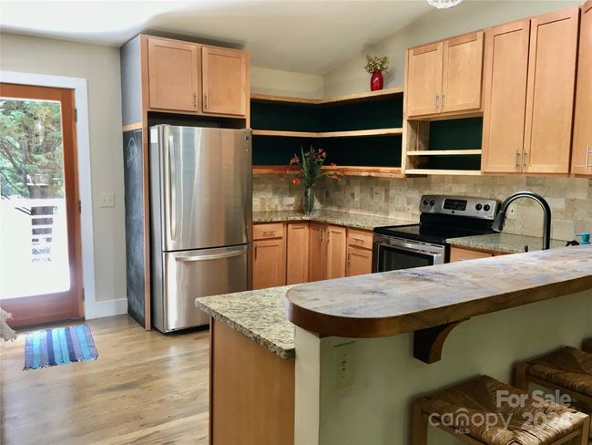 18 - 16-18 Cowan Ln, House other with 4 bedrooms, 4 bathrooms and null parking in Fairview NC | Image 4