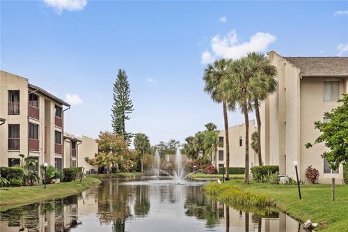 unit-55-8602 Huron Ct, TAMPA, FL, 33614-2060 | Card Image