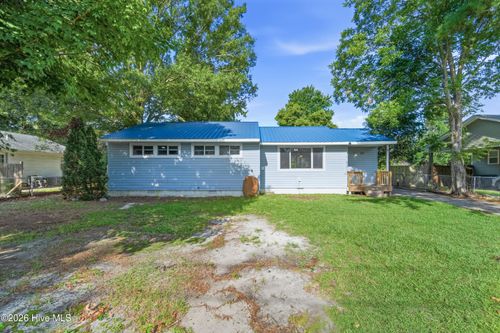 613 Elm St, Jacksonville, NC, 28540-4903 | Card Image