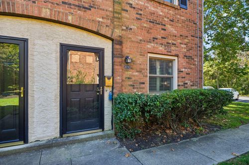 21-4730 Merrifield Place, Columbus, OH, 43220 | Card Image