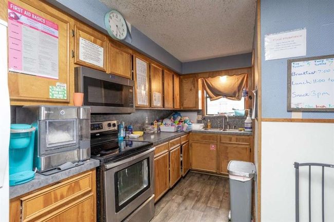 402 W Converse St, House other with 5 bedrooms, 1 bathrooms and null parking in Weimar TX | Image 27