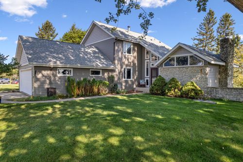 1376 Skyline Dr, Winona, MN, 55987-5447 | Card Image