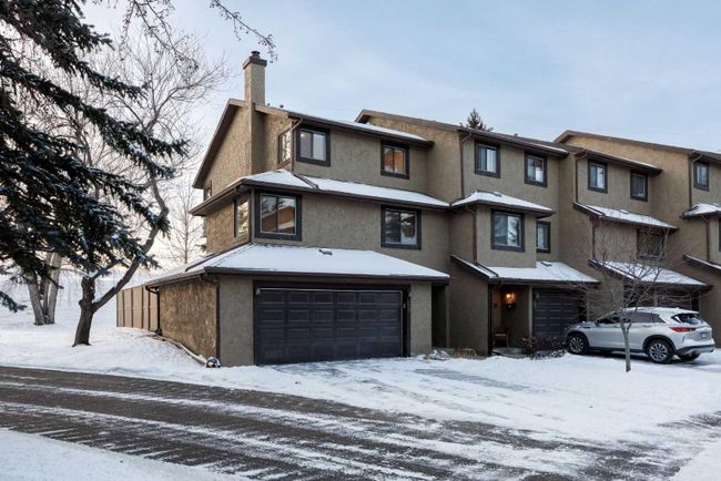 58 Glamis Gardens Sw, Home with 2 bedrooms, 2 bathrooms and 4 parking in Calgary AB | Image 35