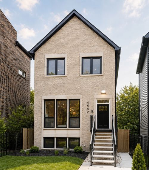4444 N Greenview Ave, Chicago, IL, 60640-5904 | Card Image