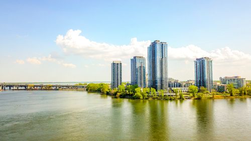 {{alt}} | Card Image