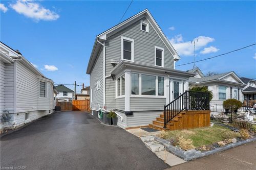 33 Richmond Ave, St. Catharines, ON, L2R3W6 | Card Image