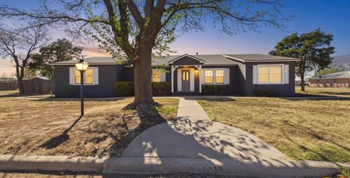 712 11th St, Shallowater, TX, 79363-5739 | Card Image