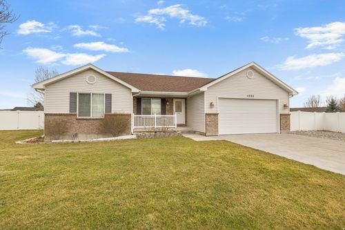 4268 Lewiston Pl, Idaho Falls, ID, 83401-3797 | Card Image