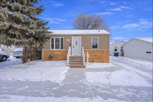 507 N 17th Street, Bismarck, ND, 58501 | Card Image