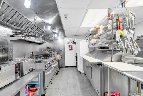 4586 Water St, Columbiaville, MI, 48421-9129 | Card Image