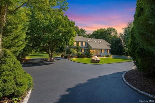 98 Echo Ave, Miller Place, NY, 11764-2402 | Card Image