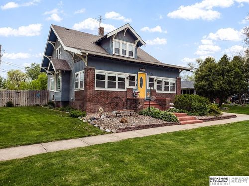 205 S 2nd St, Cedar Bluffs, NE, 68015-3111 | Card Image
