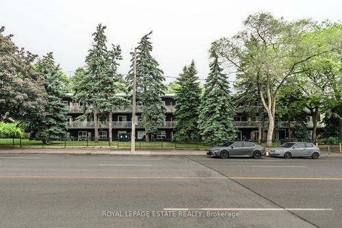 309-123 Woodbine Ave, Toronto, ON, M4L3V8 | Card Image