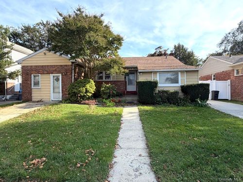 1503 Peninsula Blvd, Hewlett, NY, 11557-1419 | Card Image