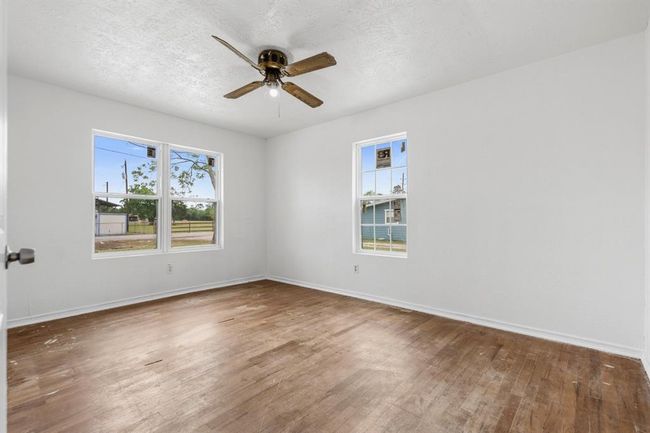 1170 County Road 284, House other with 3 bedrooms, 1 bathrooms and null parking in Alvin TX | Image 19