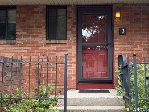 3-3 Danforth Ln, West Hartford, CT, 06110-2435 | Card Image