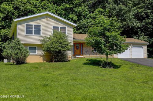 3 Galewood Dr, Holmdel, NJ, 07733-1309 | Card Image