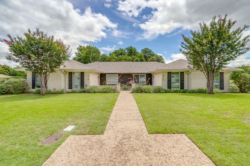 4761 Fieldcrest Dr, Fort Worth, TX, 76109-4619 | Card Image