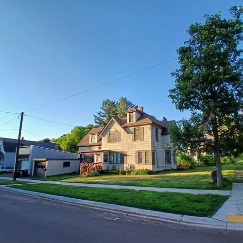 402 N Albany St, Ironwood, MI, 49938-1902 | Card Image