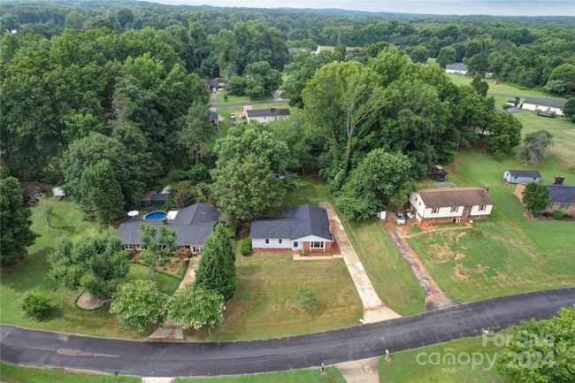 265 E Old Farm Rd, House other with 3 bedrooms, 2 bathrooms and null parking in Salisbury NC | Image 34