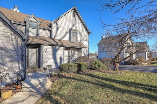 4964 W 60th Ter, Mission, KS, 66205-3079 | Card Image