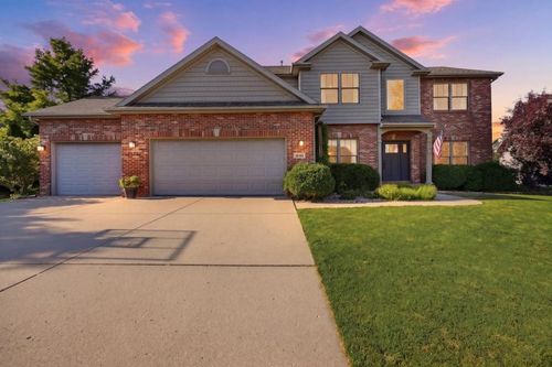 2205 Revere Rd, Bloomington, IL, 61705-8701 | Card Image