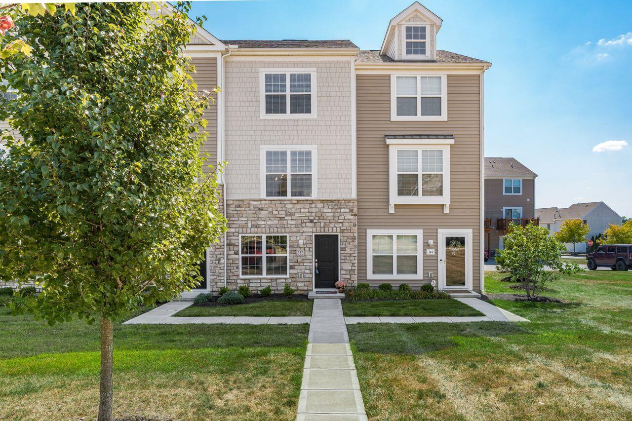 Laurel Creek St, Pickerington, OH 43147