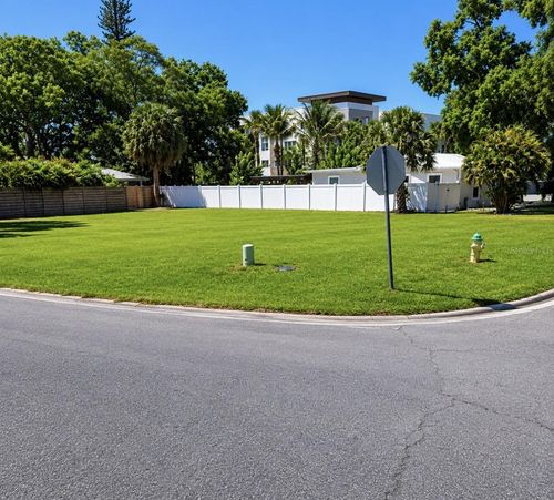 336 Lime Ave, SARASOTA, FL, 34237-7108 | Card Image