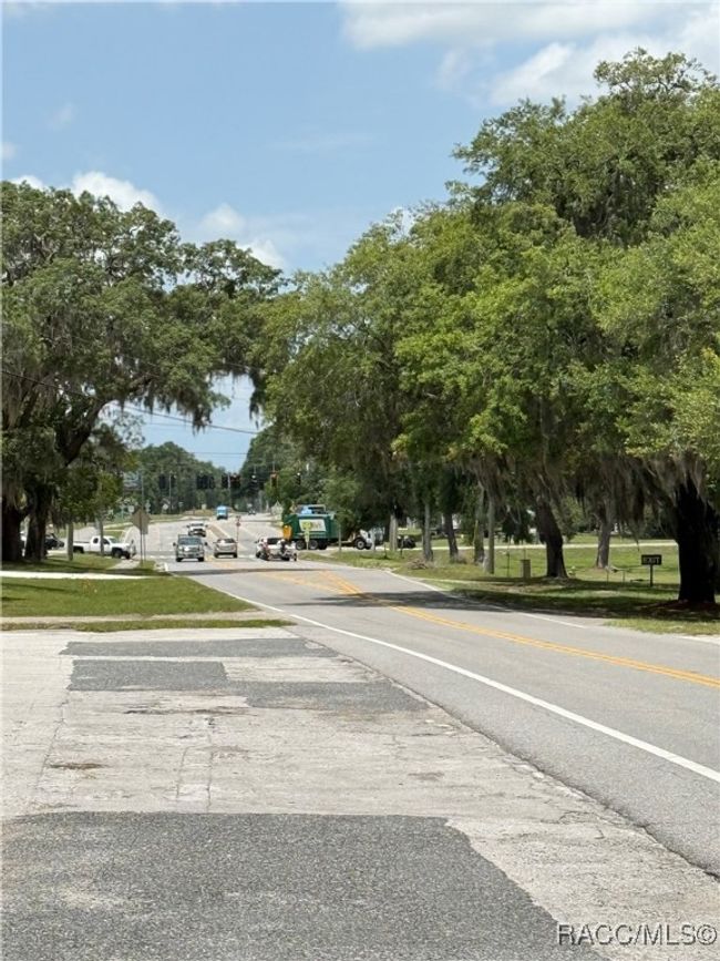 Intersection of Hwy 41 and Hwy 486 | Image 22