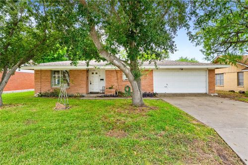 106 Rice Dr, Portland, TX, 78374-2306 | Card Image