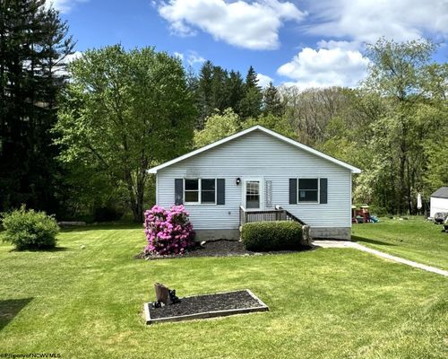 487 Oak St, Kingwood, WV, 26537-7619 | Card Image