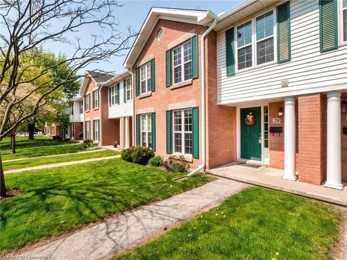 28-465 Woolwich St, Waterloo, ON, N2K3S4 | Card Image