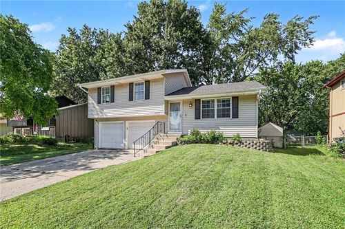 2018 E Mohawk Ct, Olathe, KS, 66062-2440 | Card Image