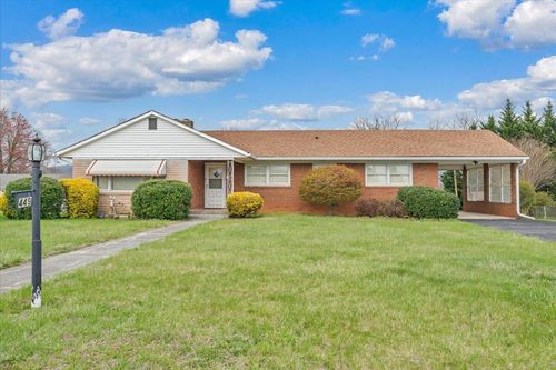 449 Cameron Dr, Vinton, VA, 24179-1913 | Card Image