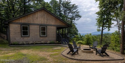 1936 Seagle Hollow Rd, Sevierville, TN, 37876 | Card Image