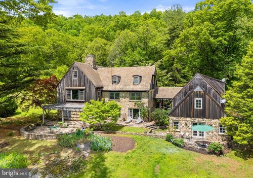 4392 Carrington Rd, MARKHAM, VA, 22643-1921 | Card Image