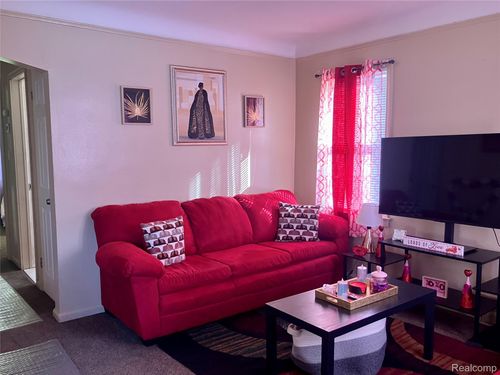 19780 Barlow St, Detroit, MI, 48205-1667 | Card Image