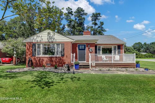 510 E Fremont St, Burgaw, NC, 28425-5130 | Card Image