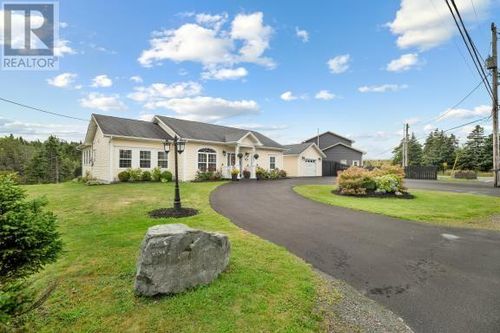 19 Quarry Rd, Torbay, NL, A1K1A3 | Card Image