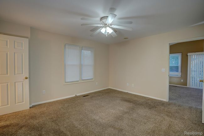 6407 Beecher Rd, Condo with 2 bedrooms, 3 bathrooms and null parking in Flint MI | Image 21