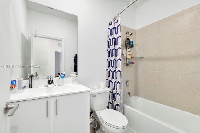 231 Sw 159 Th Ter, Townhouse with 3 bedrooms, 3 bathrooms and null parking in Pembroke Pines FL | Image 15