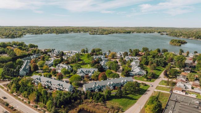 S75W17553 Harbor Circle, Condo with 2 bedrooms, 2 bathrooms and null parking in Muskego WI | Image 6