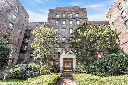 3p-83-80 118th St, Kew Gardens, NY, 11415 | Card Image