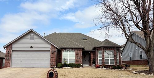 10221 E 114th Place S, Bixby, OK, 74008 | Card Image