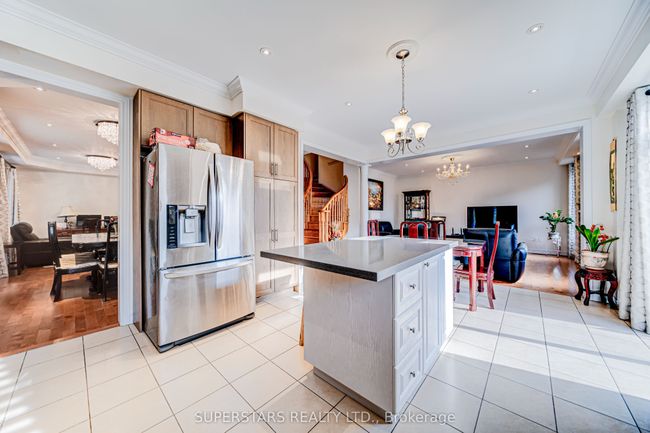 65 Busch Ave, House other with 6 bedrooms, 4 bathrooms and 2 parking in Markham ON | Image 9