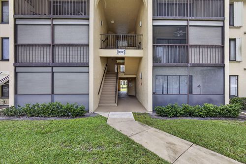 g1-812 Sky Pine Way, Greenacres, FL, 33415-9021 | Card Image