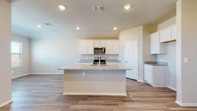 179 Rearden Blvd, House other with 4 bedrooms, 2 bathrooms and 2 parking in Jarrell TX | Image 4