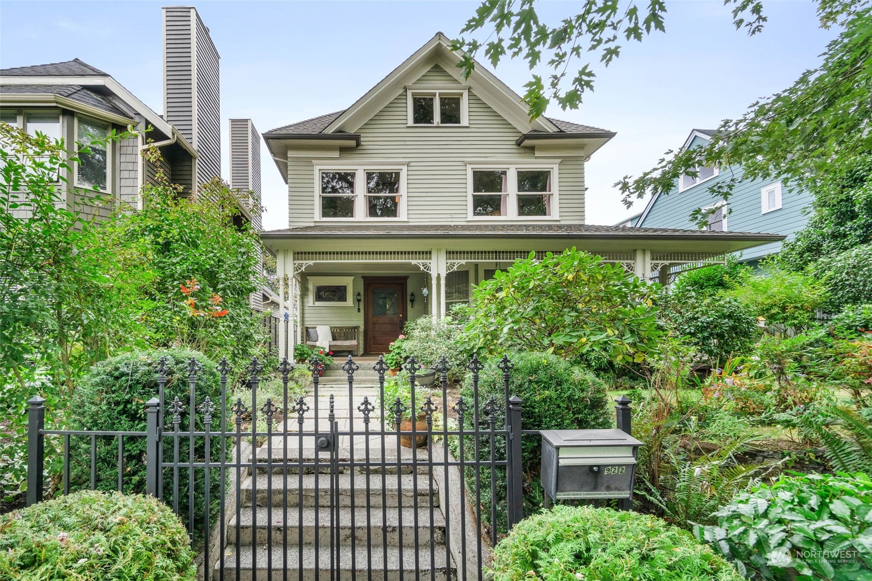 17th Ave, Seattle, WA 98112