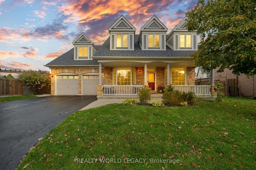 {{alt}} | Card Image