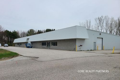 a-17354 Teunis Dr, Spring Lake, MI, 49456-9727 | Card Image